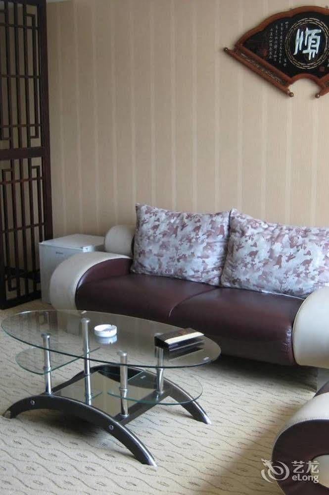 June Hotel Changchun Extérieur photo